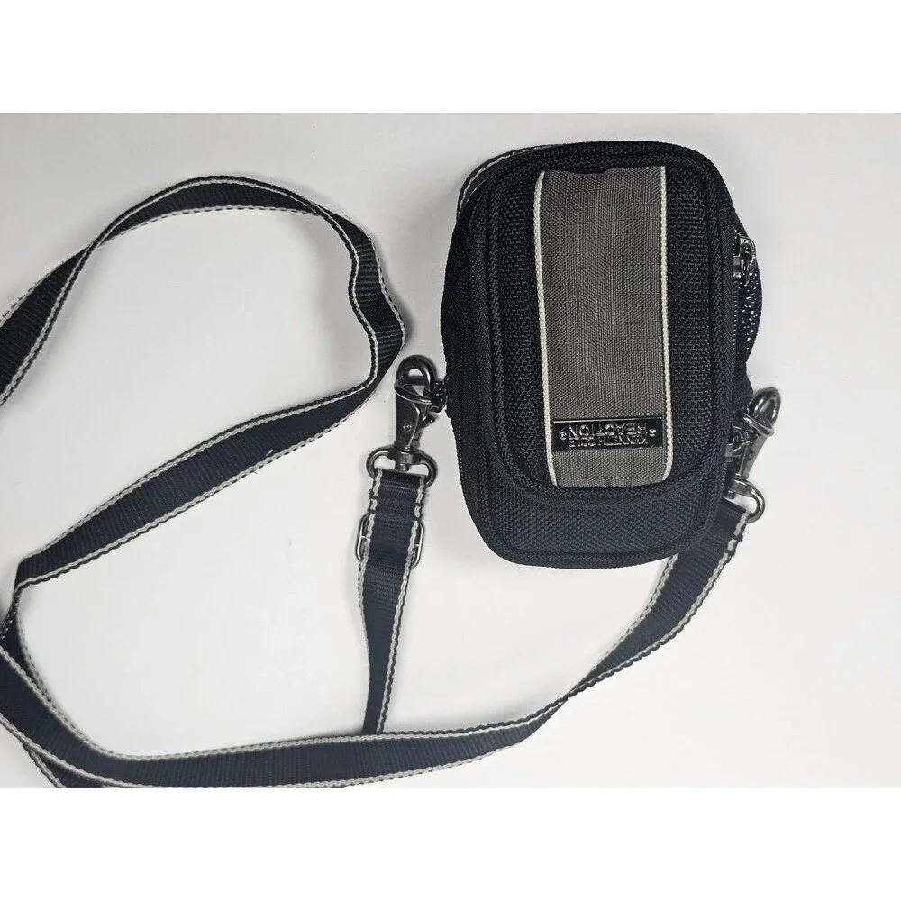 Kenneth Cole Reaction Camera Bag Travel Case w/ Shoulder Strap Black